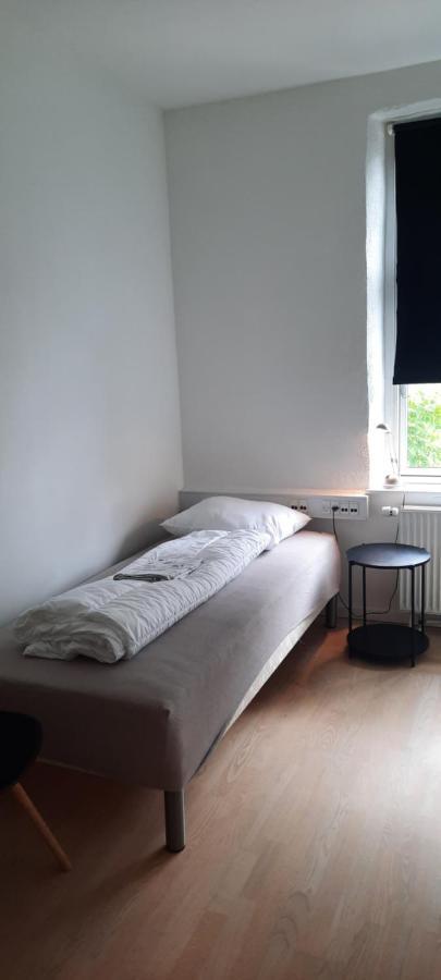 אודנזה Private Room In A Shared Apartment מראה חיצוני תמונה