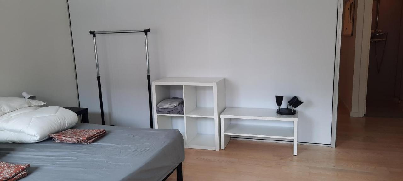 אודנזה Private Room In A Shared Apartment מראה חיצוני תמונה