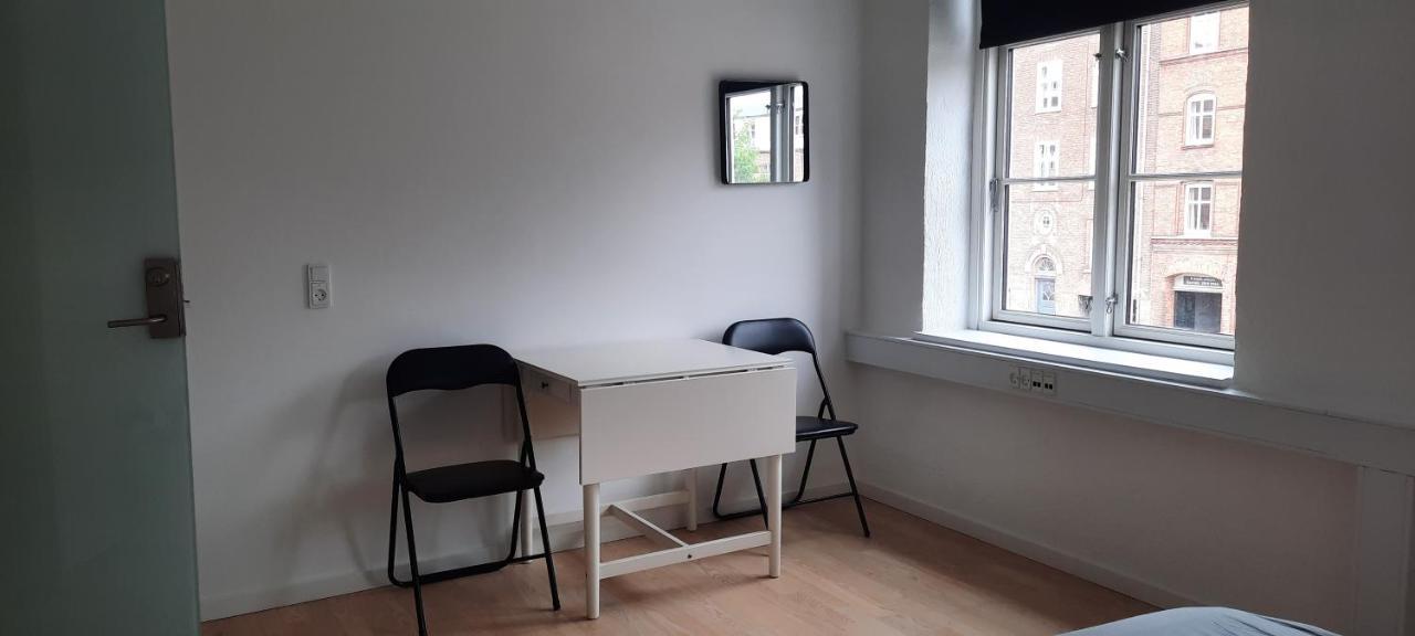אודנזה Private Room In A Shared Apartment מראה חיצוני תמונה