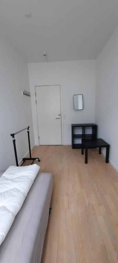 אודנזה Private Room In A Shared Apartment מראה חיצוני תמונה