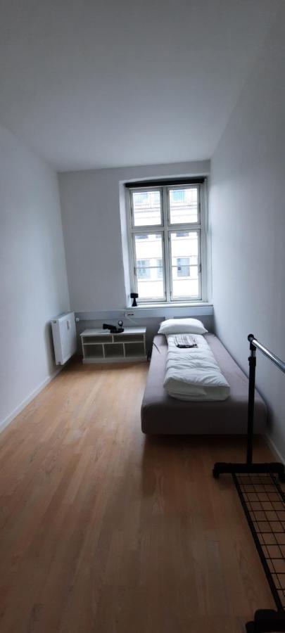 אודנזה Private Room In A Shared Apartment מראה חיצוני תמונה